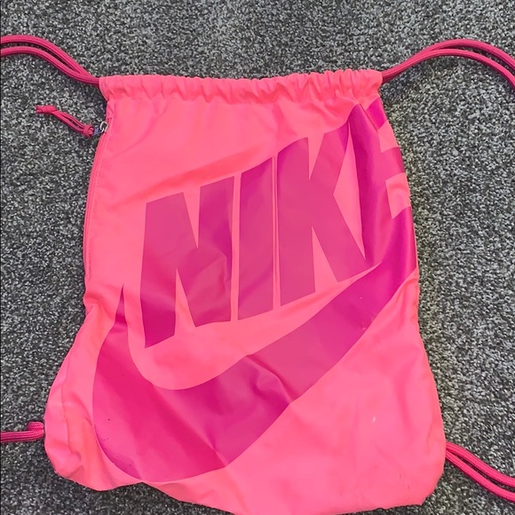 Nike Handbags - Pink Nike drawstring bag